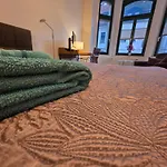 Helles Jugendstilstudio Mit Home-office Und Garten Apartamento